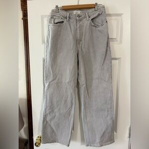 Abercrombie & fitch women’s grey 90’s relaxed high rise jeans
